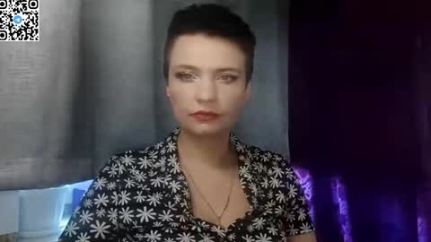 hotmamaqueen234 online show from May 23, 2026, 10:19 am