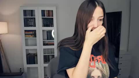 Snapshot of hotmodeon chatting on February 22, 2026, 8:46 am Cherry online show from February 22, 2026, 8:46 am