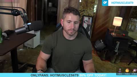 hotmuscles6t9 online show from October 14, 2025, 8:20 pm