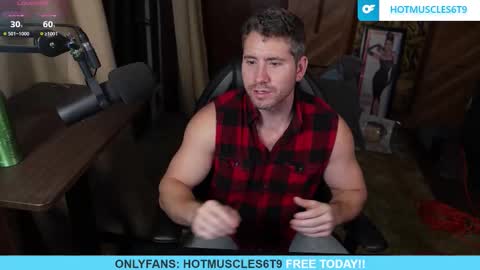hotmuscles6t9 online show from November 1, 2025, 11:23 am