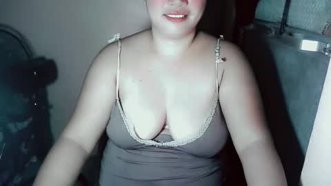 hotnathaly92 online show from May 13, 2026, 7:00 pm
