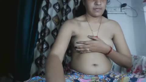 Snapshot of hotnsweetindian chatting on February 1, 2026, 1:31 pm lola online show from February 1, 2026, 1:31 pm