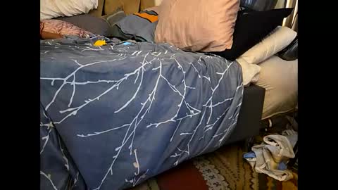 hotrox6942 online show from February 18, 2026, 3:52 pm