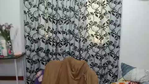 sofia online show from September 25, 2025, 2:37 am