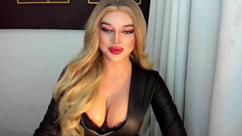 Snapshot of hotstellacumxxx chatting on February 28, 2026, 6:42 pm STELLA online show from February 28, 2026, 6:42 pm