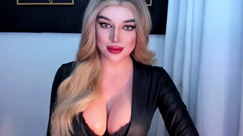Snapshot of hotstellacumxxx chatting on March 5, 2026, 8:32 am STELLA online show from March 5, 2026, 8:32 am