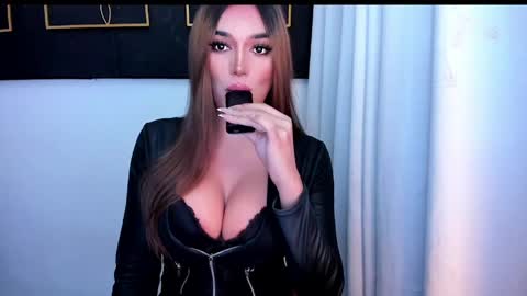 Snapshot of hotstellacumxxx chatting on April 7, 2026, 5:19 am STELLA online show from April 7, 2026, 5:19 am