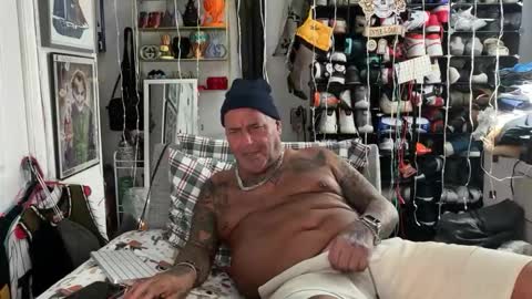 Snapshot of hotstuff775616 chatting on December 20, 2025, 3:46 am hotstuff775616 online show from December 20, 2025, 3:46 am