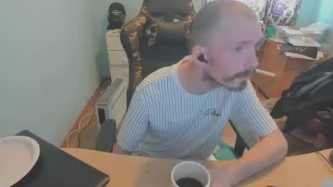 hot online show from March 8, 2025, 12:30 pm