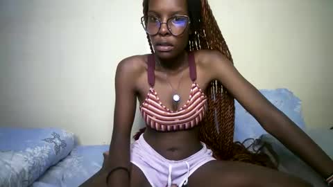 hott_asss online show from May 17, 2026, 1:36 am