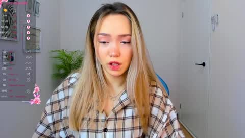 hello Im Eva online show from December 20, 2024, 2:19 am