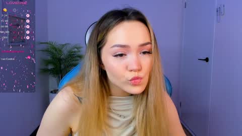 hello Im Eva online show from January 7, 2025, 11:16 am