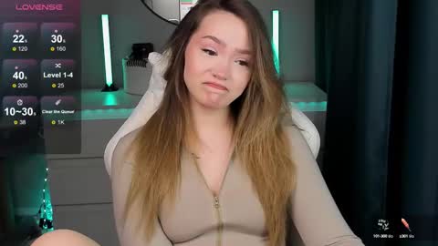 hello Im Eva online show from September 18, 2025, 6:10 pm