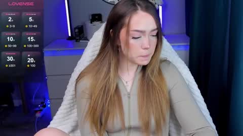 hello Im Eva online show from November 15, 2025, 10:12 am