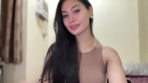 Snapshot of hottest_katarinaxxx chatting on February 9, 2026, 2:43 pm katarina online show from February 9, 2026, 2:43 pm