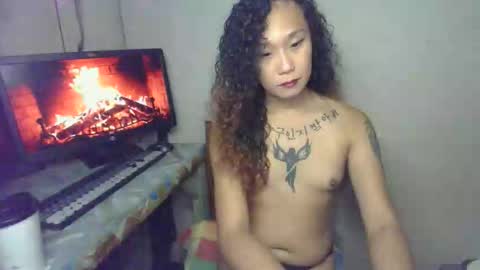 Snapshot of hottestkera69 chatting on October 28, 2025, 1:03 pm kera online show from October 28, 2025, 1:03 pm