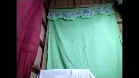 Snapshot of hottie_mama2022 chatting on February 25, 2026, 9:57 pm Lyn online show from February 25, 2026, 9:57 pm