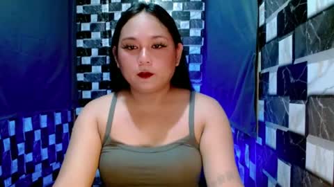 hottie_uzeah21 online show from June 15, 2026, 9:33 am