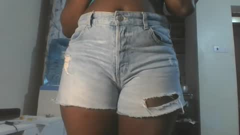 Snapshot of hottie_vera chatting on October 18, 2025, 8:53 pm vera online show from October 18, 2025, 8:53 pm