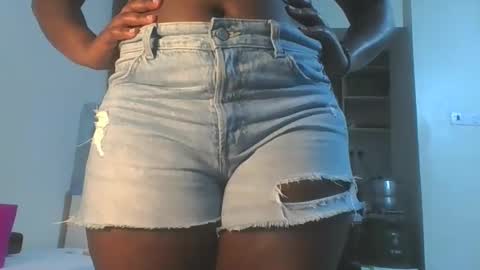 Snapshot of hottie_vera chatting on November 8, 2025, 7:41 am vera online show from November 8, 2025, 7:41 am