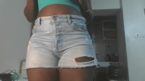 Snapshot of hottie_vera chatting on November 13, 2025, 7:29 am vera online show from November 13, 2025, 7:29 am