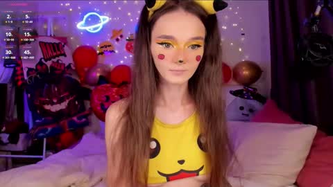 Snapshot of hottiesteverly chatting on October 19, 2025, 4:29 pm Jane online show from October 19, 2025, 4:29 pm