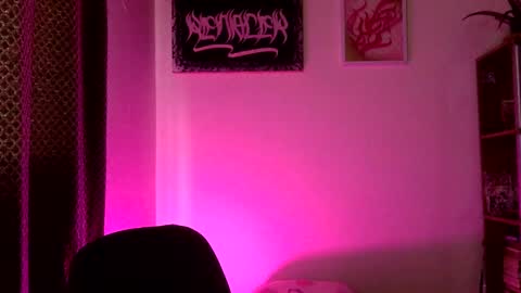 Snapshot of hottietat4u chatting on February 14, 2025, 3:58 pm Tat online show from February 14, 2025, 3:58 pm