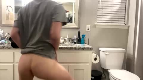 Snapshot of hottiewithabody101 chatting on November 3, 2025, 4:41 pm hottiewithabody101 online show from November 3, 2025, 4:41 pm