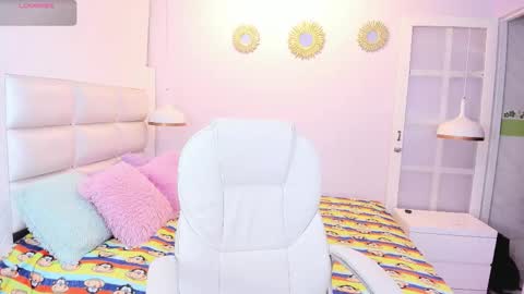 hottiie_guy online show from October 30, 2025, 12:17 pm