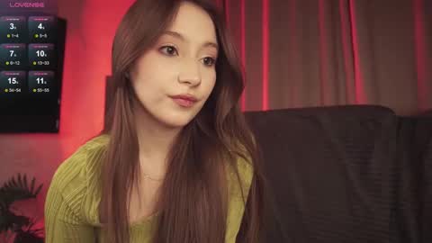 hottpeachh online show from December 13, 2025, 7:53 pm