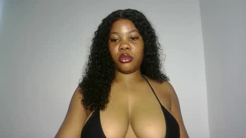 hotty_lora889 online show from February 28, 2026, 10:49 am