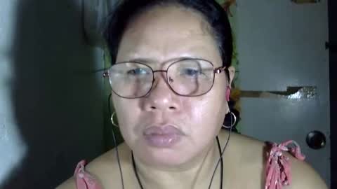 Snapshot of hottycrissy4u chatting on May 7, 2026, 3:23 am hottycrissy4u online show from May 7, 2026, 3:23 am