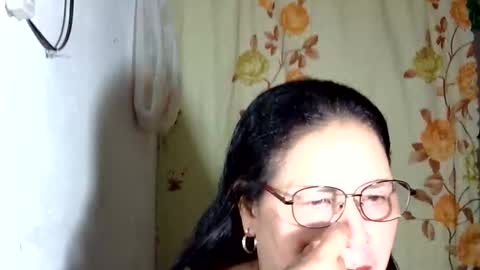 Snapshot of hottycrissy4u chatting on May 9, 2026, 2:55 pm hottycrissy4u online show from May 9, 2026, 2:55 pm