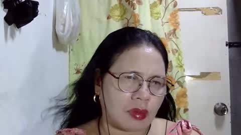 Snapshot of hottycrissy4u chatting on May 16, 2026, 2:05 pm hottycrissy4u online show from May 16, 2026, 2:05 pm