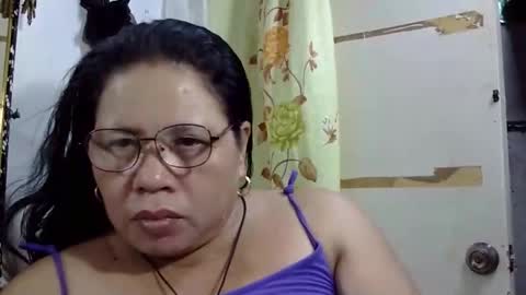 Snapshot of hottycrissy4u chatting on May 22, 2026, 11:27 am hottycrissy4u online show from May 22, 2026, 11:27 am