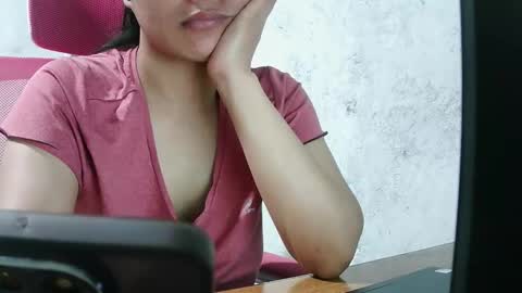 Snapshot of hottypinay300716 chatting on April 15, 2026, 12:06 am hottypinay300716 online show from April 15, 2026, 12:06 am