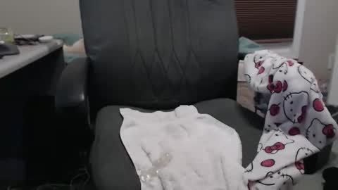 Snapshot of hotwetass2015 chatting on February 8, 2026, 5:00 am SissyNaaughtyClitty online show from February 8, 2026, 5:00 am