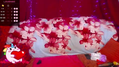 Snapshot of hotzlata chatting on July 9, 2026, 9:35 am Hotzlata online show from July 9, 2026, 9:35 am