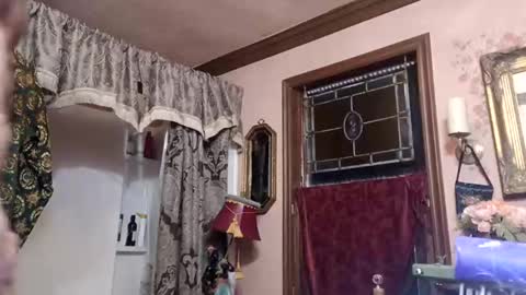 houndmefromhell online show from December 2, 2024, 2:19 pm