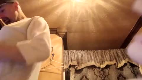 houndmefromhell online show from February 20, 2025, 9:11 am