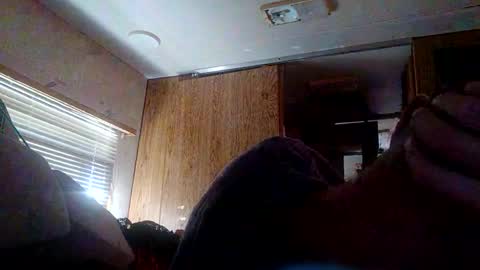 houndmefromhell online show from September 14, 2025, 6:07 pm