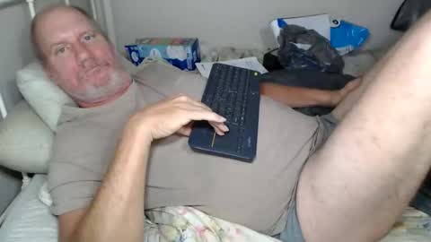 Snapshot of houseflipper chatting on June 8, 2026, 10:10 pm houseflipper online show from June 8, 2026, 10:10 pm