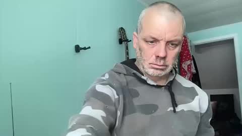 howlingatnothing online show from March 1, 2026, 4:09 pm