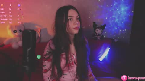 Mia online show from November 9, 2025, 5:11 pm