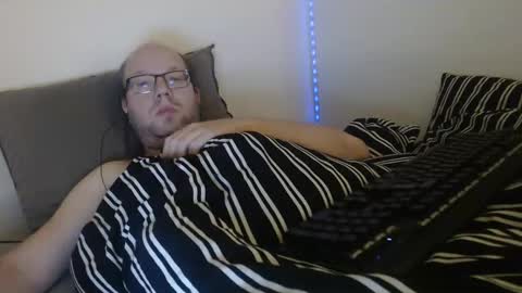 Snapshot of hoyboydkk chatting on December 14, 2025, 7:58 am Christian online show from December 14, 2025, 7:58 am