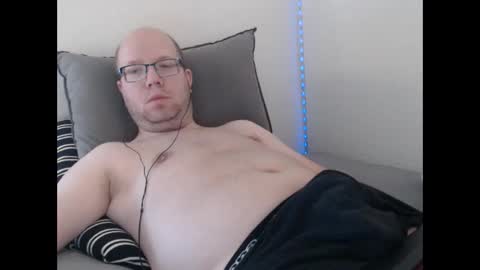 Snapshot of hoyboydkk chatting on March 5, 2026, 2:02 pm Christian online show from March 5, 2026, 2:02 pm