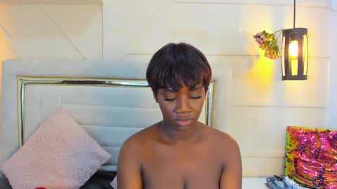 Snapshot of huddah_cam chatting on February 27, 2025, 2:32 pm huddah online show from February 27, 2025, 2:32 pm