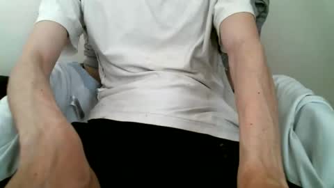 Keanu online show from September 13, 2025, 2:50 pm