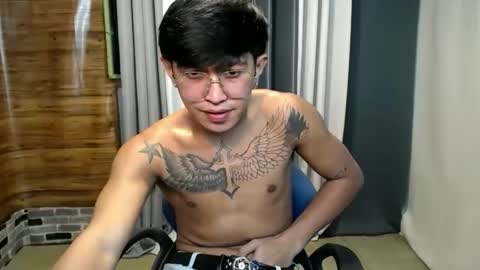 hugecockchristian online show from October 5, 2025, 2:59 pm