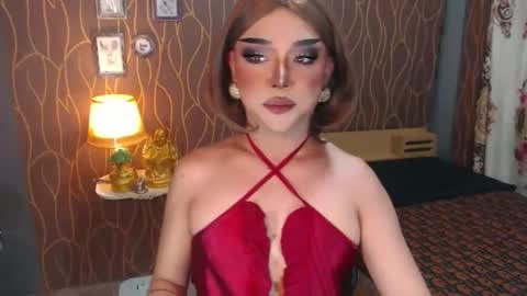 Snapshot of hugecockchristine chatting on January 13, 2026, 7:35 am Christine online show from January 13, 2026, 7:35 am